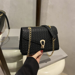 Bolso Cuadrado Pequeño de Paja Clásico para Mujer: Elegancia y Estilo en Cada Detalle