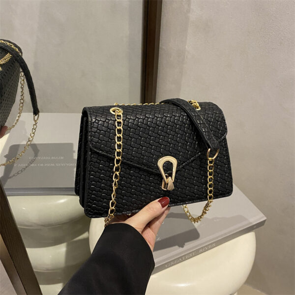 Bolso Cuadrado Pequeño de Paja Clásico para Mujer: Elegancia y Estilo en Cada Detalle