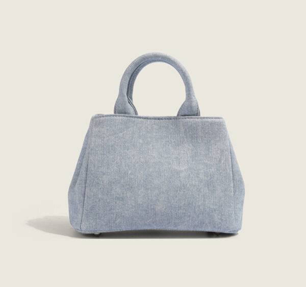 Bolso de Denim Personalizado para Mujeres: Tu Compañero Ideal para el Día a Día
