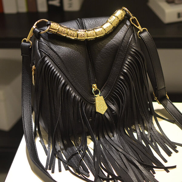 Bolso de Hombro con Borlas para Mujer - ¡Estilo y Elegancia en Cada Detalle!
