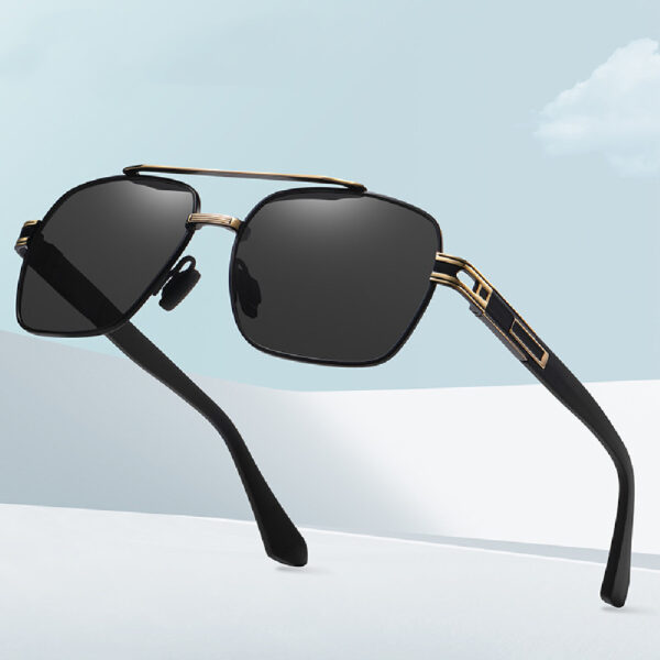 Gafas de Sol Retro de Metal con Protección UV: ¡Estilo y Seguridad para tus Ojos!