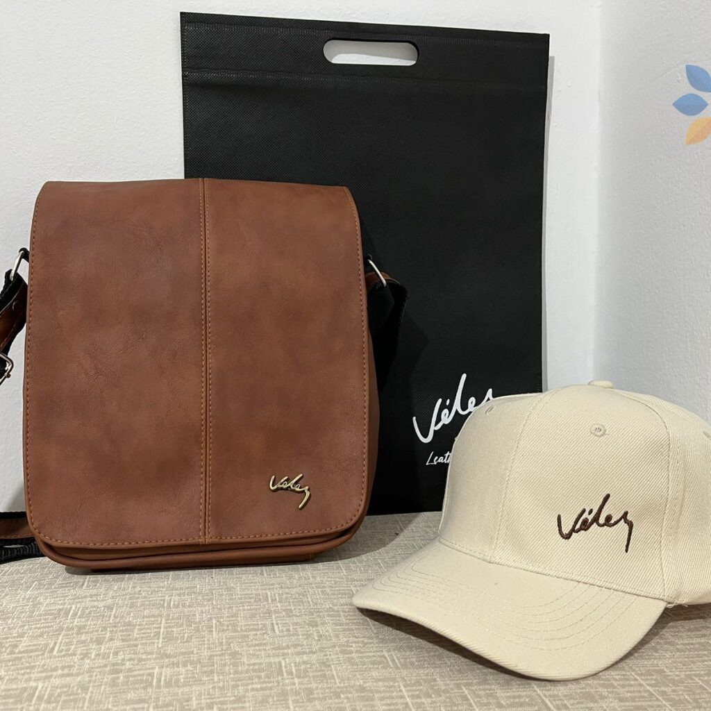 ¡Eleva tu estilo con el combo perfecto! ⚡
