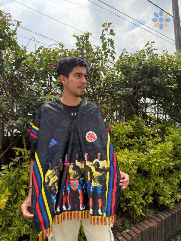 Poncho Selección Colombia VIP con Diseño Tradicional