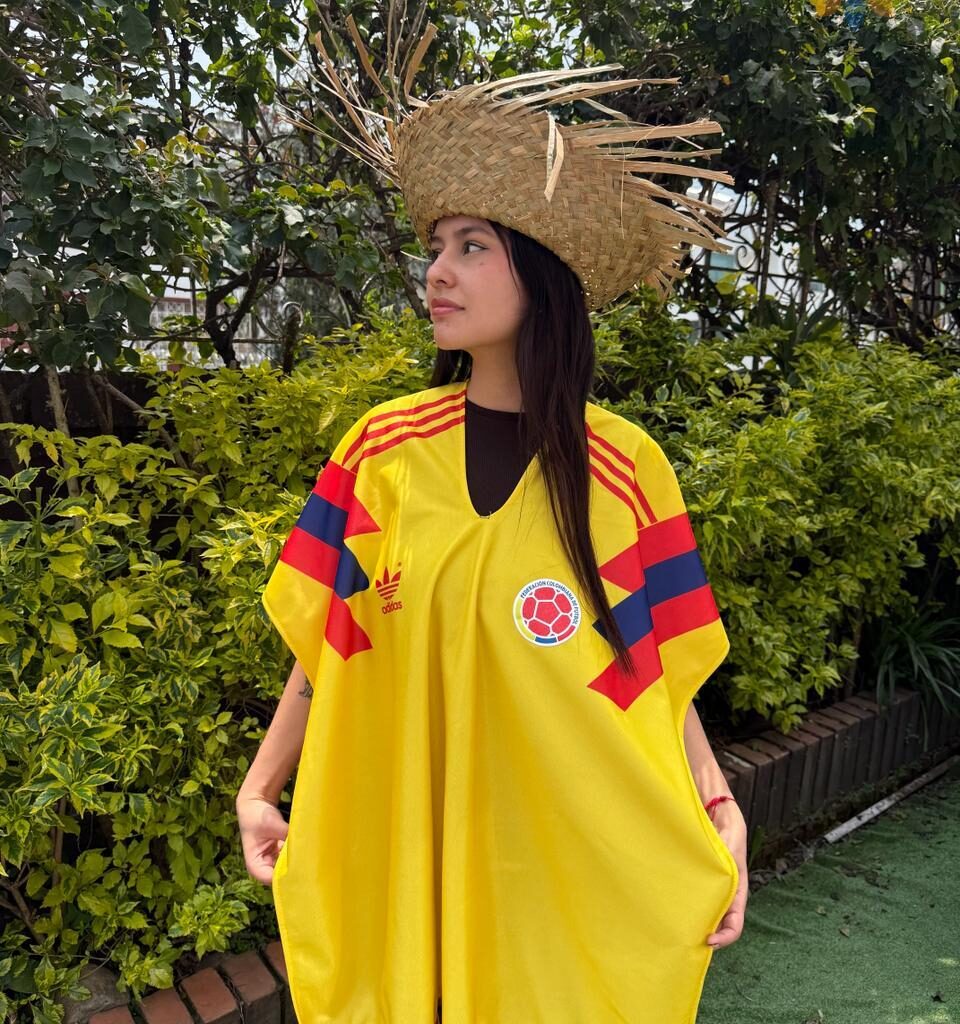 ¡Vive la pasión colombiana con estilo! ⚡